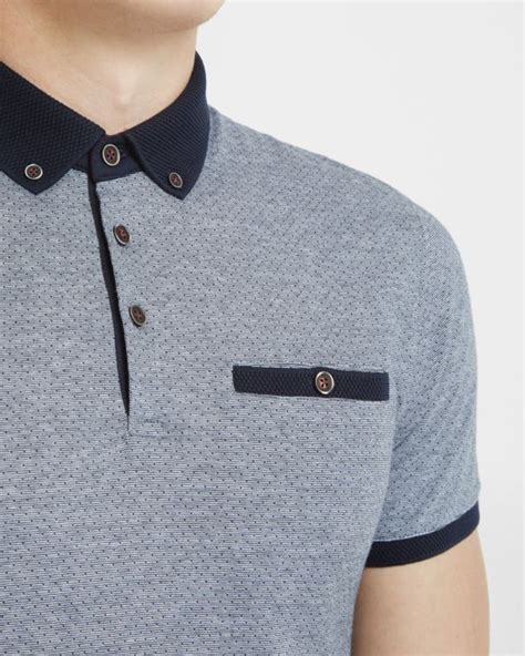 Polos, camisetas hombre: singular, elegante .